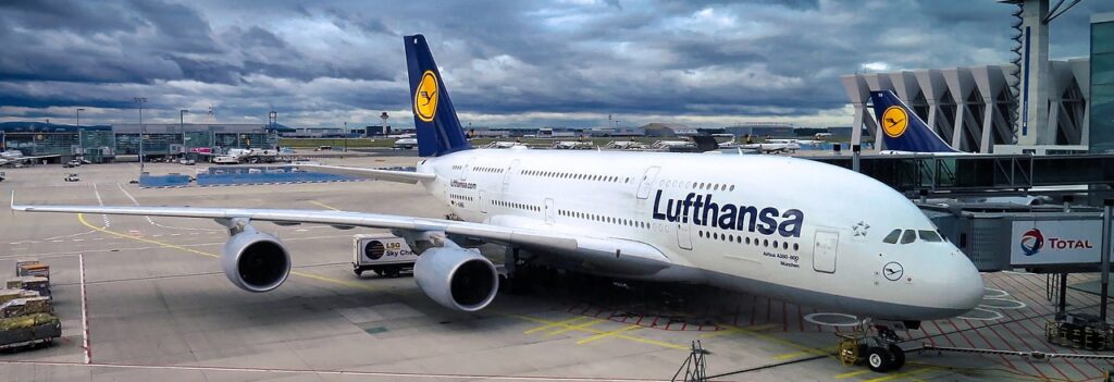 airbus, a380, plane-2132610.jpg